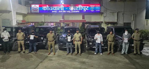 काशीपुर – हाईवे पर थार-स्कॉर्पियो की दबंगई पर चला पुलिस का डंडा, झुंड बनाकर नियम तोड़ने वालों पर कड़ा एक्शन